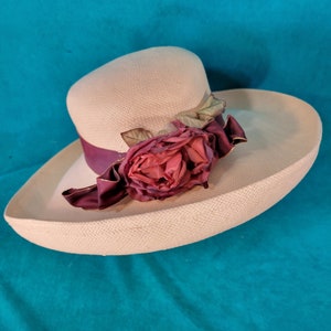Vintage Light Beige Summer Hat Round Top 5 Inch Up Brim Size Small/ 6 7/8