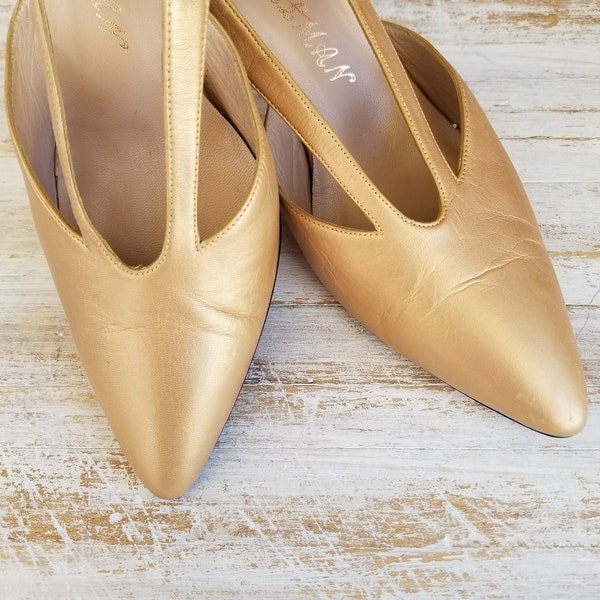 90s Delman Gold Metallic Leather Shoes Size 8M Cut Out D'Orsay Pumps Made in Spain Unworn