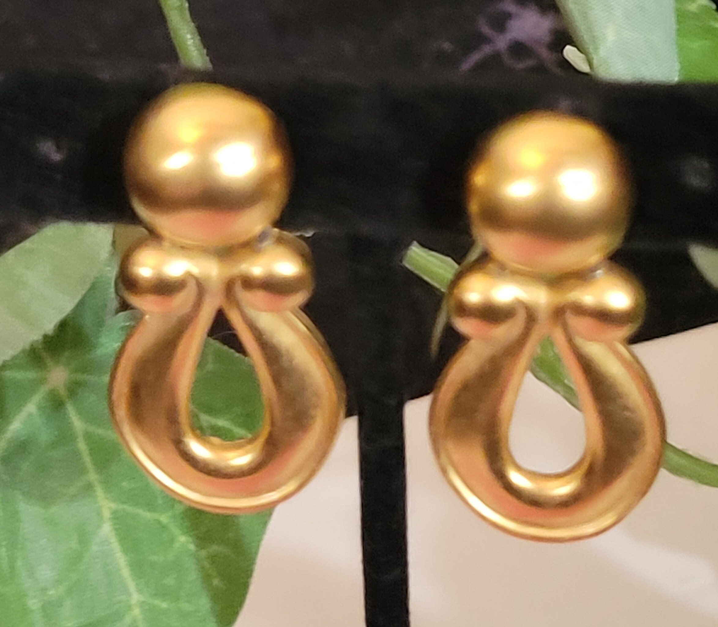 80’s Matte Gold Door Knocker Clip On Earrings