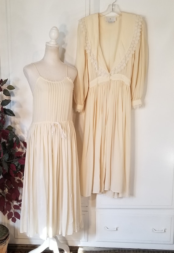 Eileen West Robe/Nightgown Queen Anne Lace Peignoir L… Gem