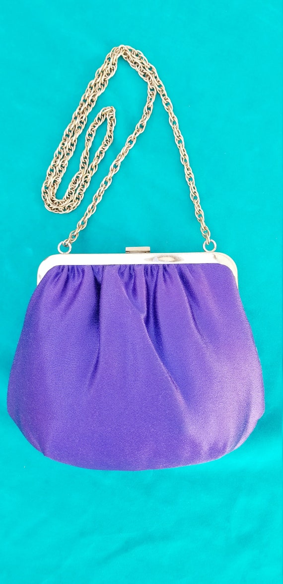 90s Small Shoulder Bag Purse Purple with Gold Acc… - image 6