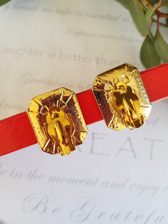 Jaguar Earrings White Enamel Gold Tone Jaguar Cou… - image 5