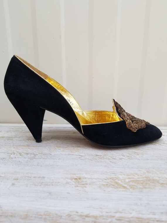 Escarpins Ann Taylor Loft En Daim Noir Avec Détails Dorés - Taille 8.5 M (US) - Portés 2 Fois - Comme Neufs