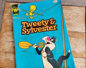 Vintage 1980s Tweety and Sylvester Comic Book. Old Warner Brothers Comics.