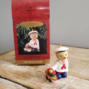 Vintage Hallmark Keepsake Ornament. The Bearingers Collection. Abearnathy Bearinger, Third in the Collection. Christmas Ornament