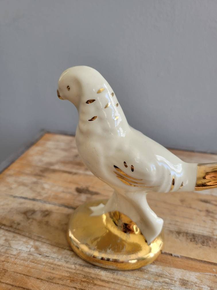 ヴィンテージの白い鳥の置物。古い白と金の鳥の像。 - Etsy 日本