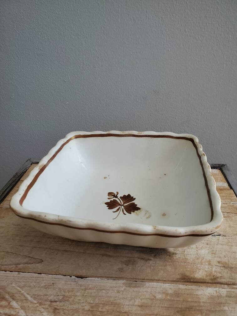 Vintage Shabby Chic Wedgewood Tea Leaf Ironstone Platter Vintage Shabby Chic Wedgewood Tea Leaf Ironstone Platter