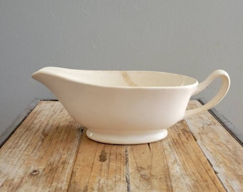 Vintage White Large Gravy Boat. Old Gravy Dish. Gravy Bowl. Antique Farmhouse Dishes.