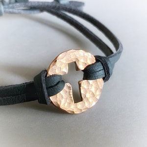 Hammered Penny Cross Bracelet: Rustic Faux Leather Bracelet