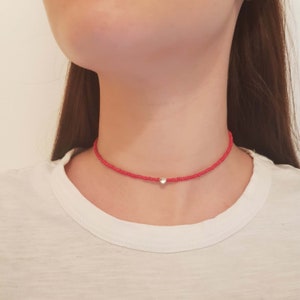 Red Heart Necklace Choker Necklace Red Minimalist necklace Heart Charm Dainty Choker Beaded Necklace Seed Bead Necklace Small Heart Choker
