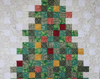 Patchwork Christmas Tree Quilt Pattern (Digital Download)