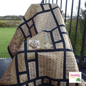 Goldenes Keltisches Quilt Muster PDF Digitaler download für einen Lap Quilt. Schnittmuster für einzigartigen und besonderen Stoff zu verwenden.