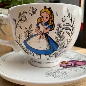Disneys Alice's Adventures In Wonderland Teapot Coffee Cup Set Cartoon  Alice Rabbit Ceramic Coffee Cup Plate Set Tea Set Gift