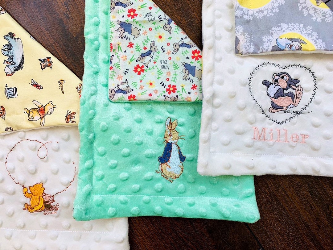 Shoulder Baby Burping Cloths / Lap Cloths Super Soft With Themed Fabric
