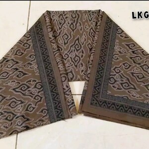 Good quality Indonesia batik fabric/mega mendung batik pattern/classic pattern batik fabric/batik sarong image 6