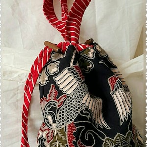 Mini bolso batik / pequeño bolso batik / bolsa de cosméticos batik / bolsa de cartas del tarot / bolso batik indonesio / bolso batik con cordón / mini bolso batik