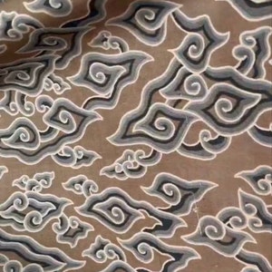Good quality Indonesia batik fabric/mega mendung batik pattern/classic pattern batik fabric/batik sarong image 3