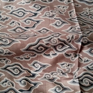 Good quality Indonesia batik fabric/mega mendung batik pattern/classic pattern batik fabric/batik sarong image 10