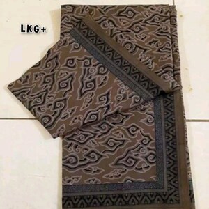 Good quality Indonesia batik fabric/mega mendung batik pattern/classic pattern batik fabric/batik sarong image 5