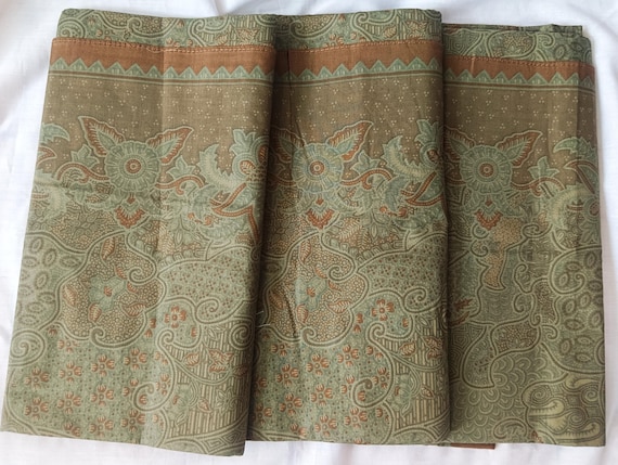Indonesian batik sarong/cotton batik fabric/javanese batik sarong/batik table cloth/sekar jagad batik pattern fabric/classic batik pattern