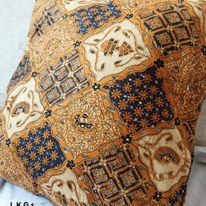 Batik Pillow Cover/ 50 cm x 50 cm/ 20&quot; X 20 &quot;/Indonesian Batik Pillow case/ Sofa pillow cover