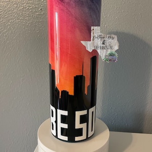 Be Someone Houston City Skyline 20 oz Skinny Becher Aquarell