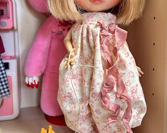 Handmade Oversized Spring Romper for Blythe, Pullip Type 1, Dumplings and Similar Size Dolls