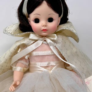 Madame Alexander Snow White - Etsy