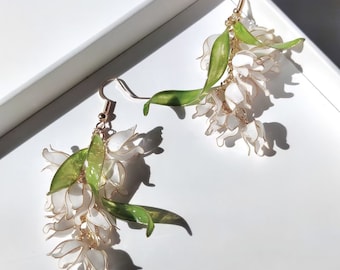 Lily of the Valley Flower Earrings, Dangle Earrings,handmade Drop Earrings,White Fairy Flower Earrings, Mother's Day Gift,bridal gift,resin