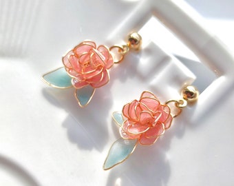 Handmade Pink Rose Flower Earrings,Flower stud earrings,Gifts for girls,wire flower earrings,Bridesmaid gift,Japanese earring,Kanzashi resin