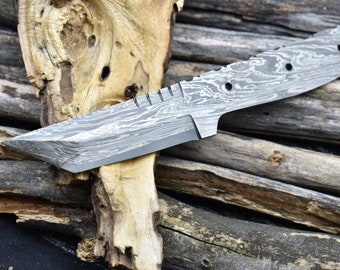 Hand Forged Damascus Steel Tanto knife Blank blade, Kive blank, Custom Knife, Damascus Knive,