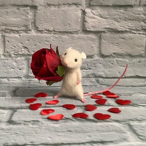 Needle Felted Mouse with Red Rose, Flower, Valentine’s Gift, Mother’s Day