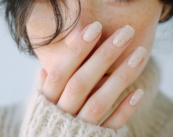 Safe, Non toxic- water based nail polish, peel off to remove