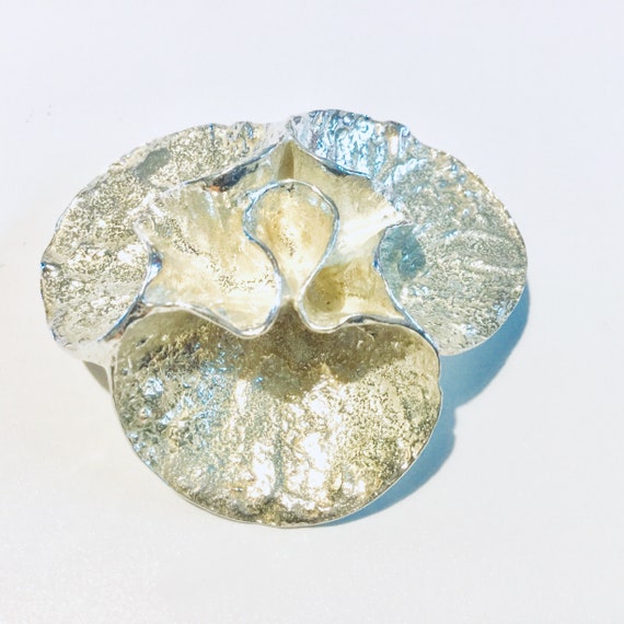 極美品✨️】SWAROVSKI フラワー クリスタル シルバー ブローチ