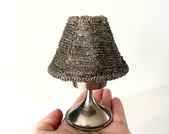 Miniature Vintage Table Lamp – 12 cm | Beaded Lampshade with Metal Base | Dollhouse Decor | LED Tea Light Holder | Retro Mini Accent Light