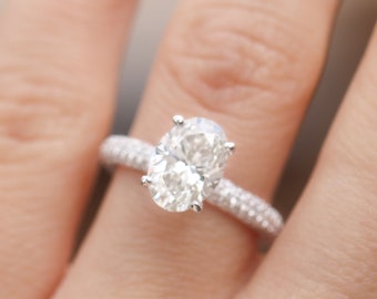 2 CT Oval Engagement Ring, Moissanite Engagement Ring and 100 Small LAB Diamonds. Total 3.00CTW