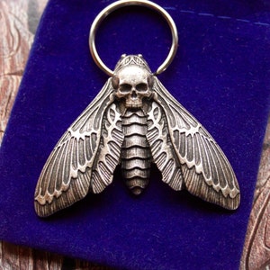 Death’s-head Hawkmoth Skull Keyring with Gift Pouch