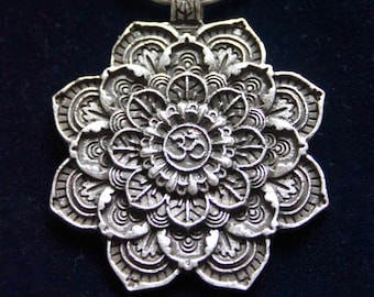 Porte-clés Lotus Mandala avec pochette cadeau