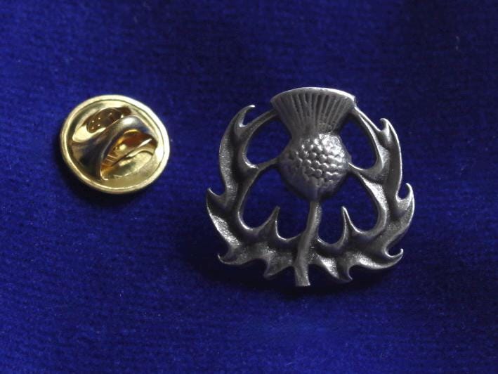 BRETAGNE : ANCIEN insigne blason émaillé de Quimper 1930 - EUR 12,20 - FR