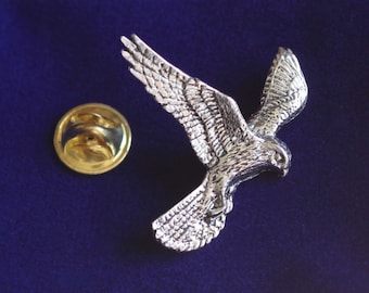 Kestrel Pewter Lapel Pin Badge with Gift Pouch