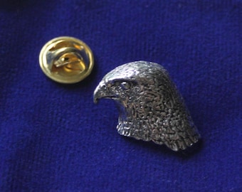 Hawk Pewter Lapel Pin Badge with Gift Pouch