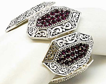 Pulsera elástica de cristal de amatista grabada inspirada en Brighton
