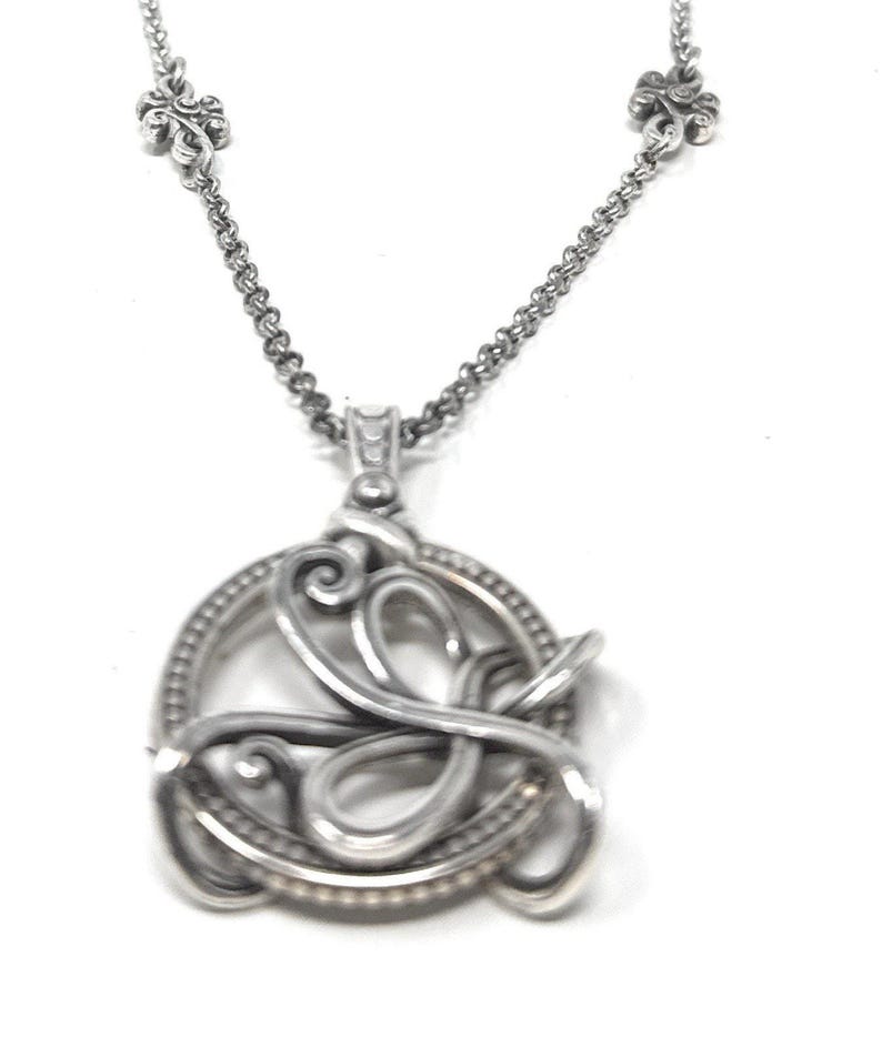 Collar con colgante de mariposa de plata "Romance de la Naturaleza" de Brighton imagen 1