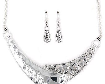 Brighton Inspired Shiny Silver Hammered Metal Filigree Bib PENDANT NECKLACE EARRINGS Set