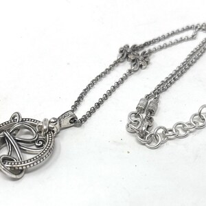 Collar con colgante de mariposa de plata "Romance de la Naturaleza" de Brighton imagen 2