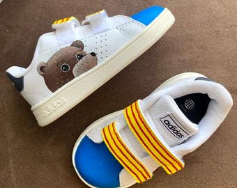 Custom basket thème Petit Ours Brun avec peinture personnalisée, Custom Basket sneakers blanche, cadeau pour naissance bébé ou enfant