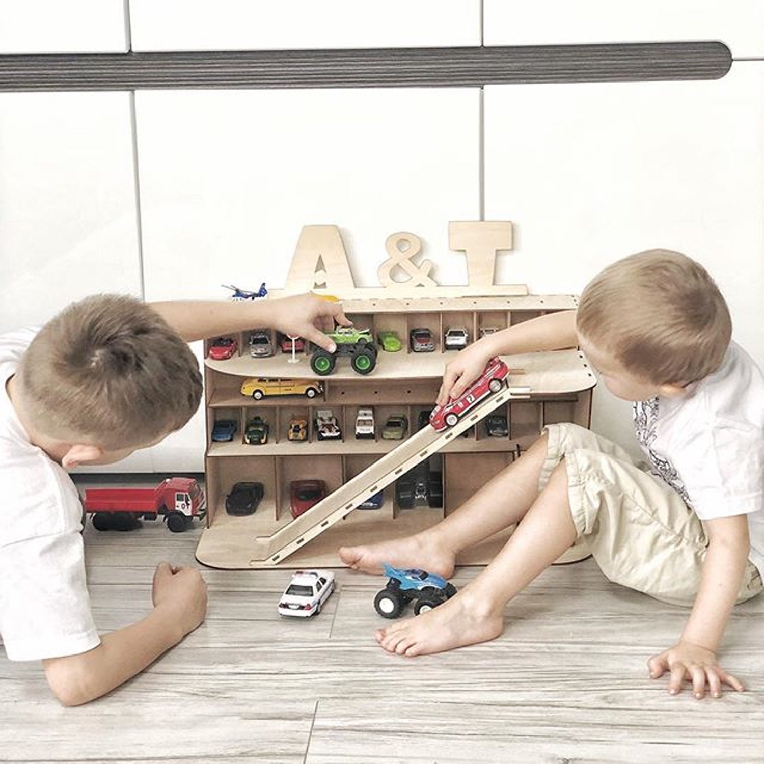 aufbewahrung auto spielzeug Spielzeugauto Holz Aufbewahrung Hot Wheels Case Personalisiert Auto