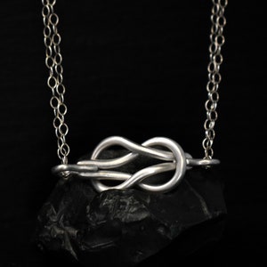 hercules knot couples necklace, his and hers jewelry, couples jewelry set, couples necklace set, customized necklace for couples