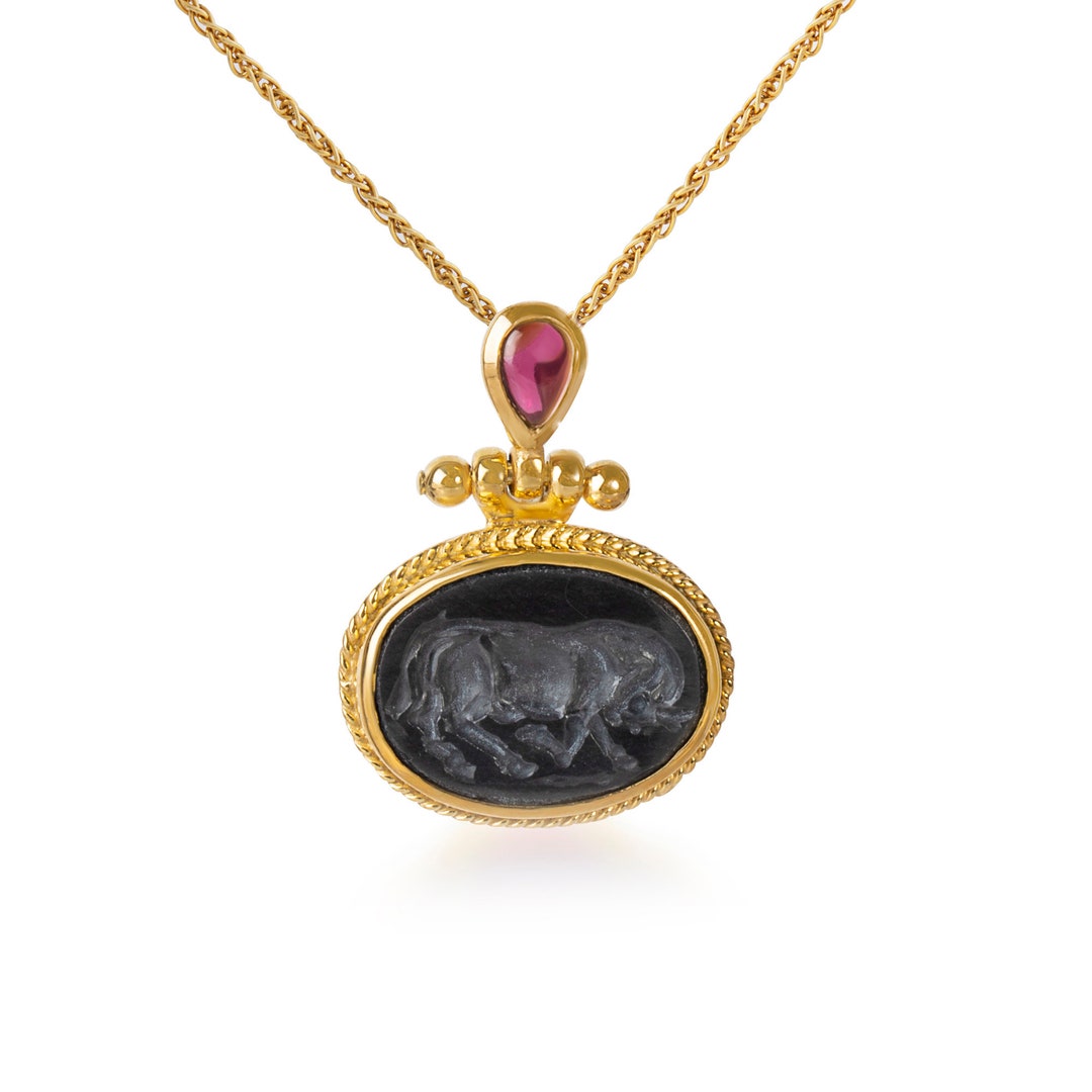 Taurus Pendant Onyx Pendant Intaglio Stone Gold Pendant Womens Necklace Antique Jewelry