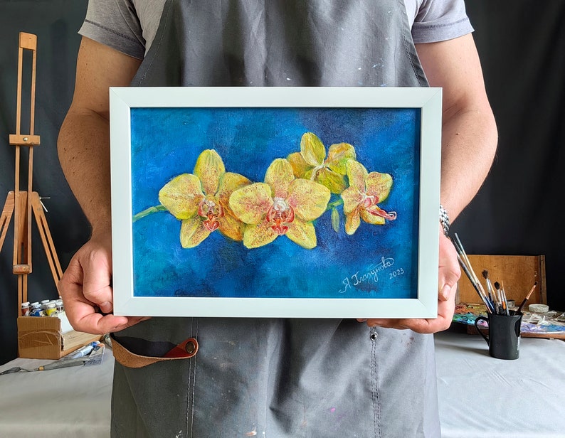 Small floral oil painting, Flower painting, Botanical art, Flower bouquet artwork, Contemporary flower art, Mini-paintings, Fine art image 2
